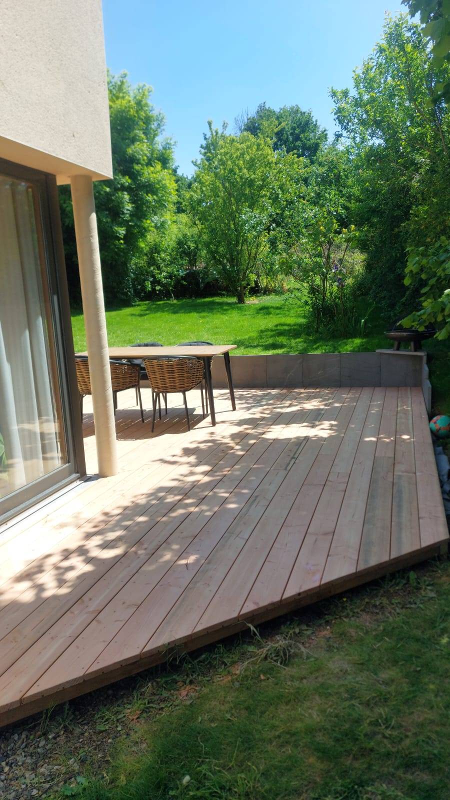 terrasse et gazon (2)